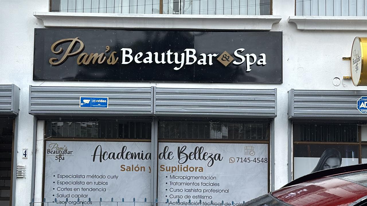 Branding en mobiliario y recepción