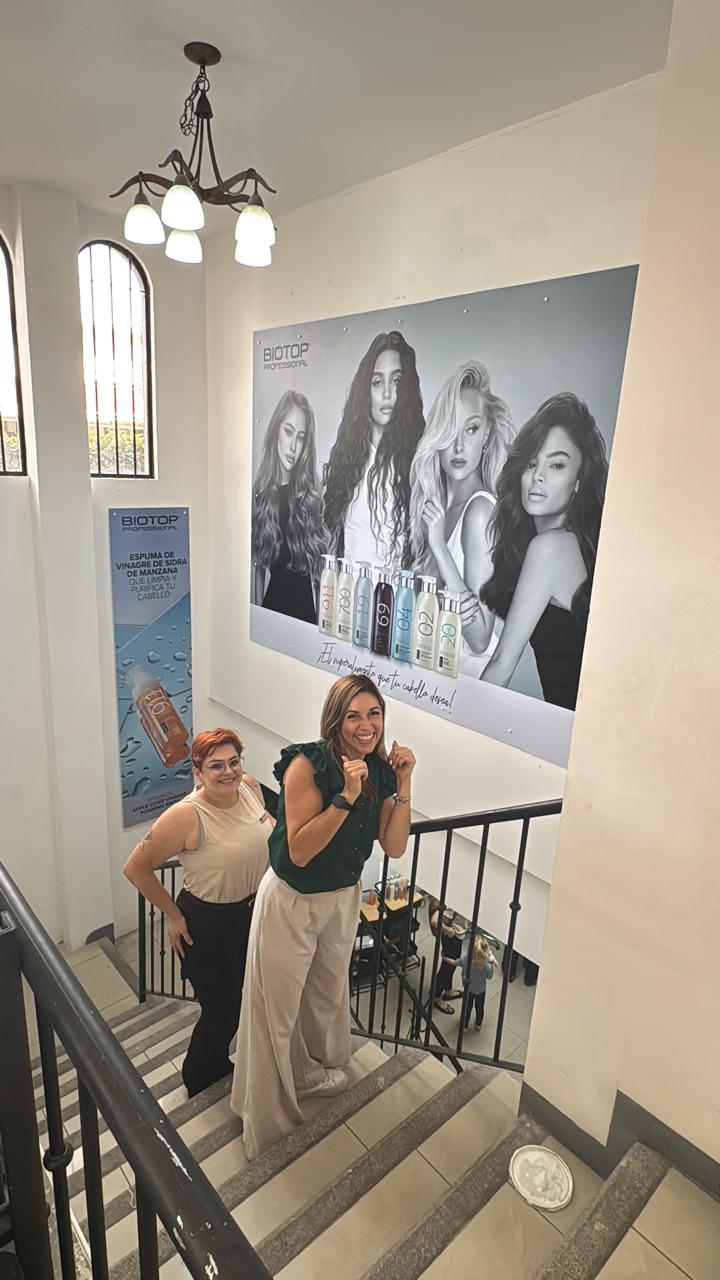 Impresión y montaje en pared